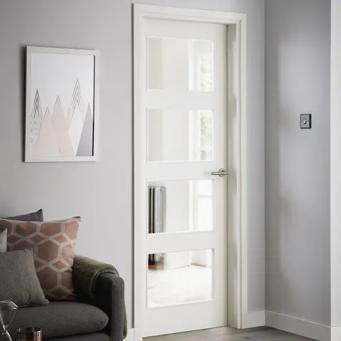 4 Panel Shaker Smooth Glazed internal door